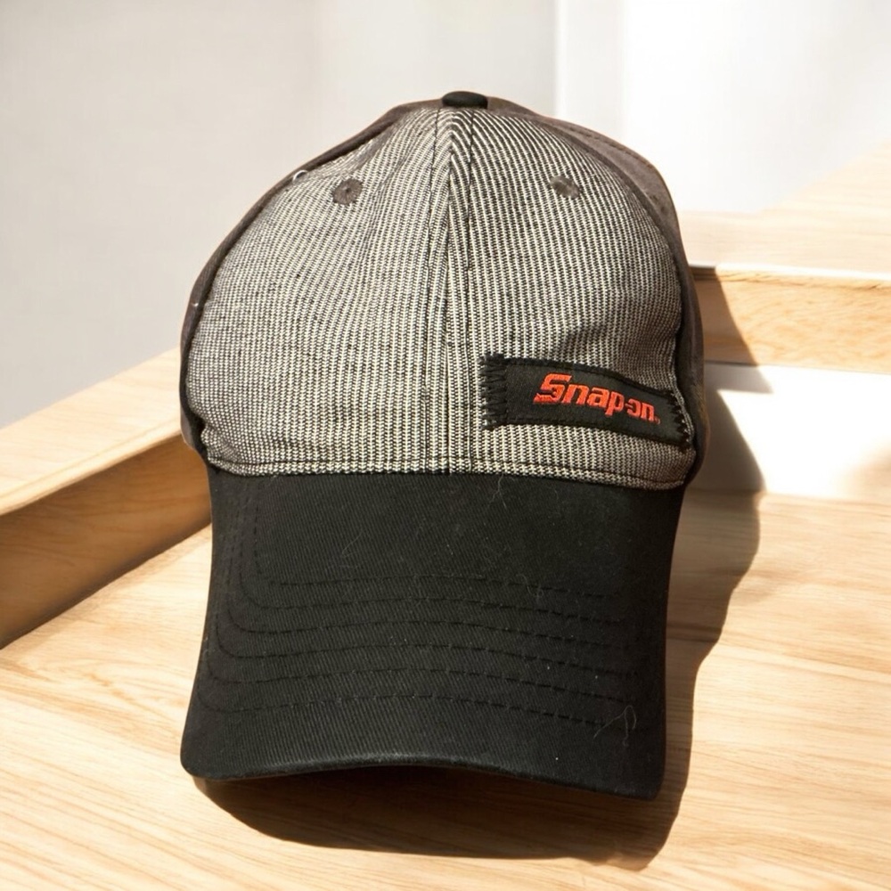 Snap-on Black and Gray Men's Cap
